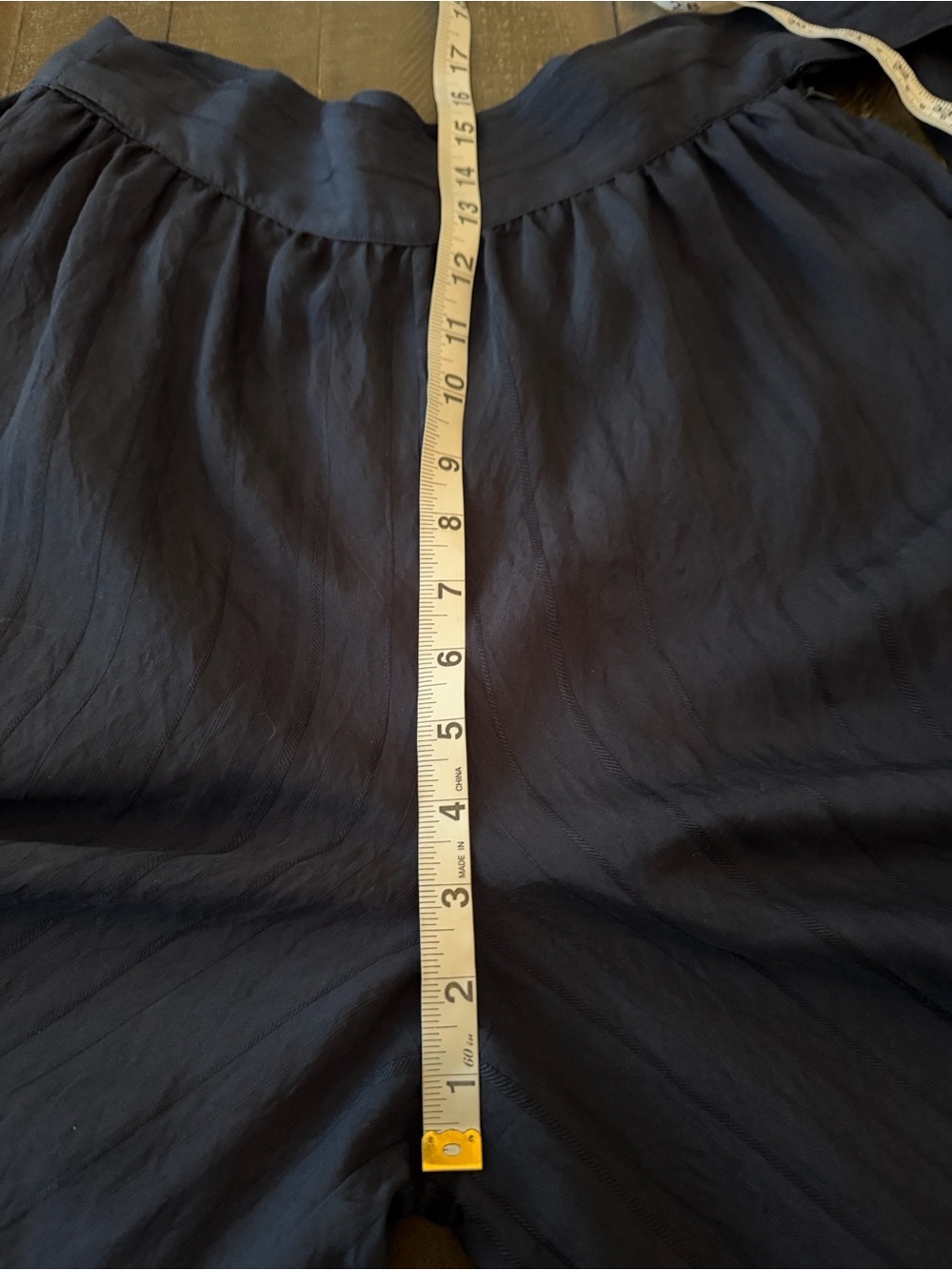Vince Navy Wide-Leg Midi Pant with Tie Waist - Picture 13 of 16